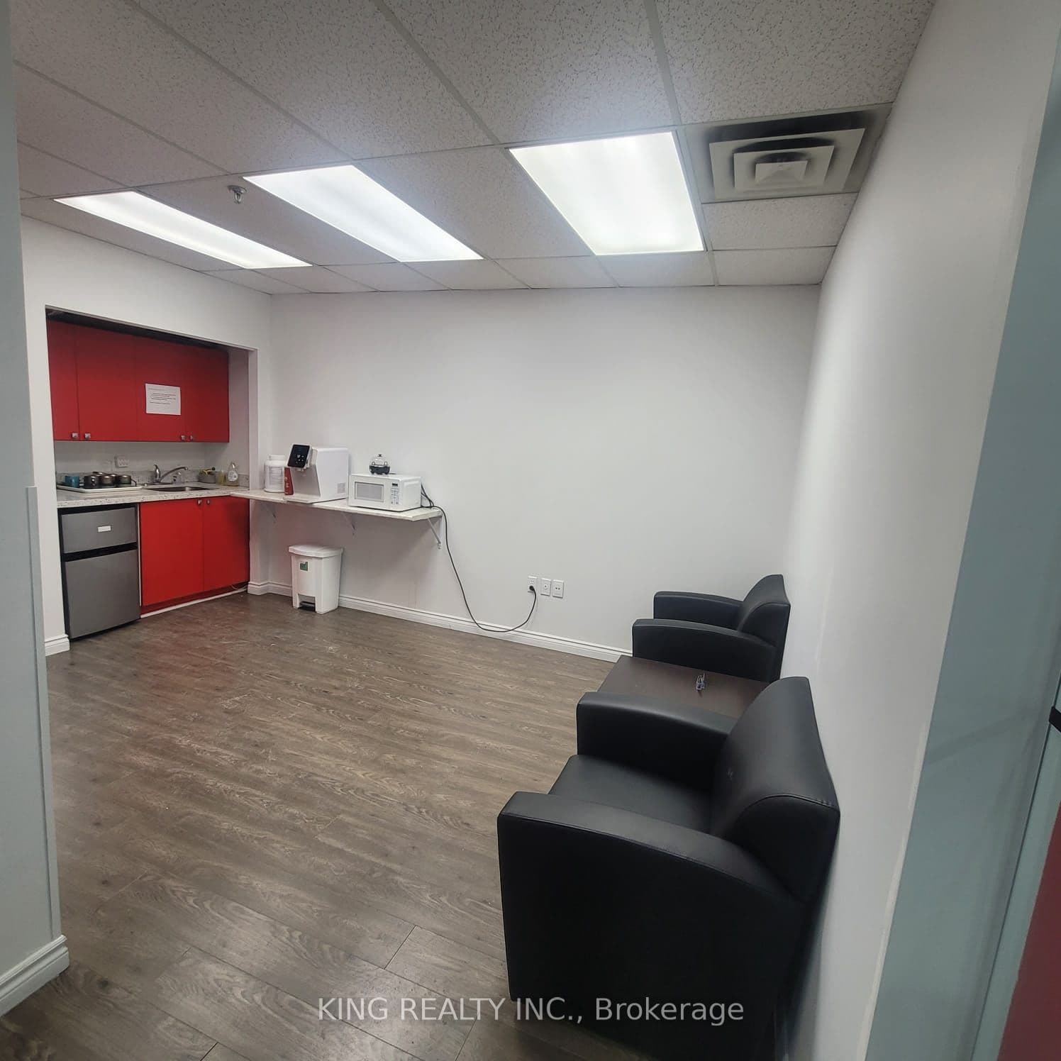 2600 Skymark Avenue 7-104, Mississauga, ON L4W 5B2