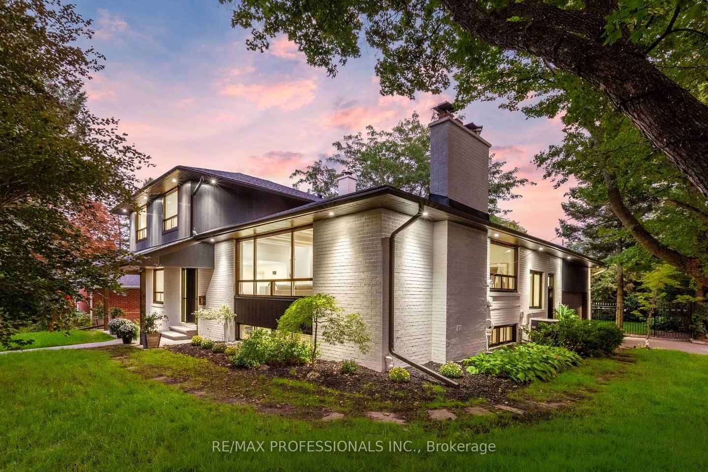 15 Bell Royal Court, Toronto, ON M9A 4G7