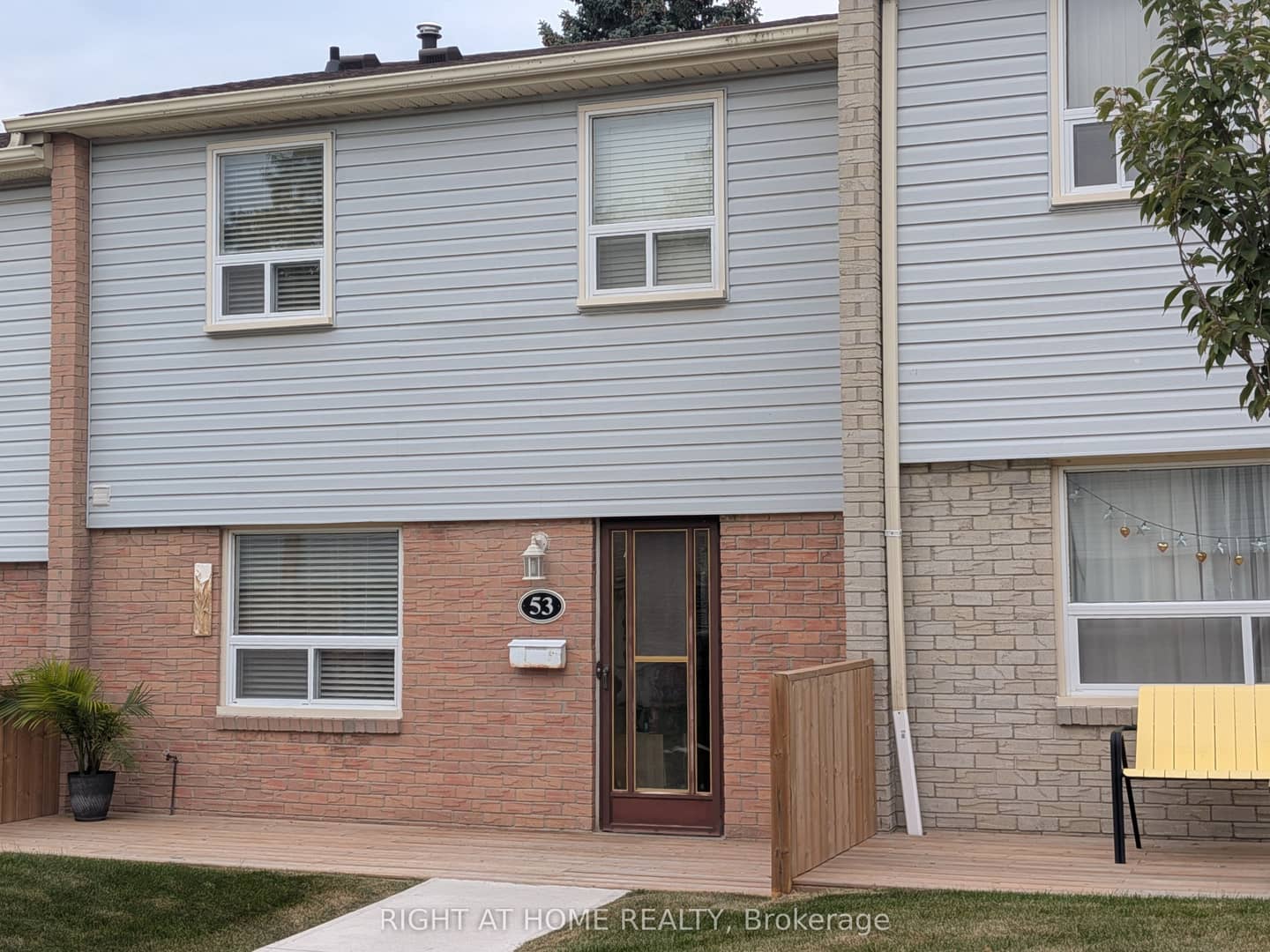 1055 Shawnmarr Road 53, Mississauga, ON L5H 3V2
