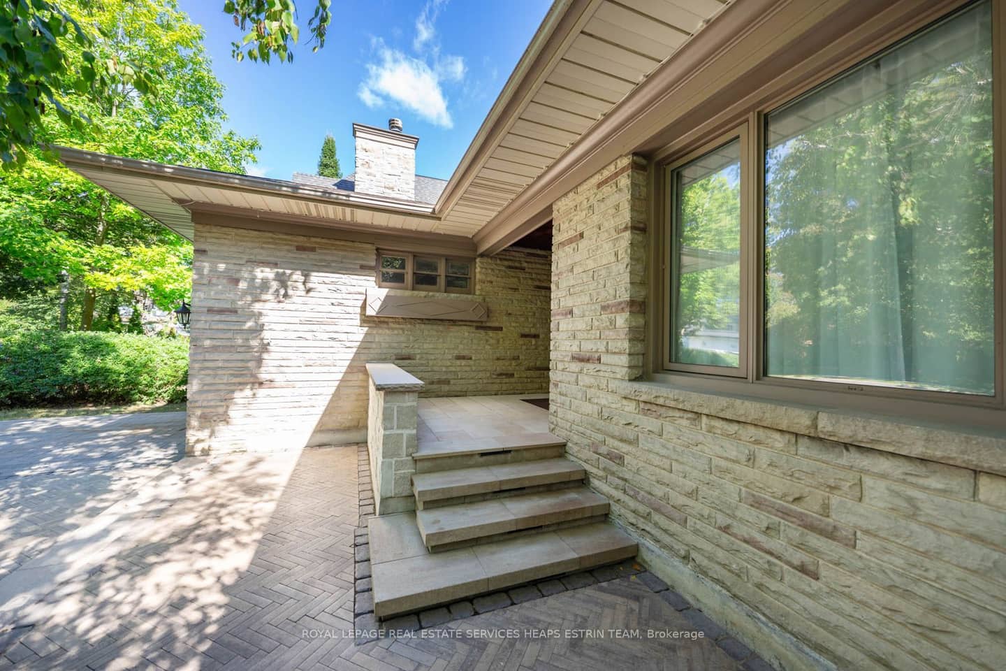 38 Killdeer Crescent, Toronto, ON M4G 2W8