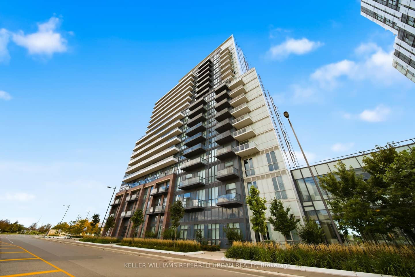 38 Honeycrisp Crescent 706, Vaughan, ON L4K 0M8