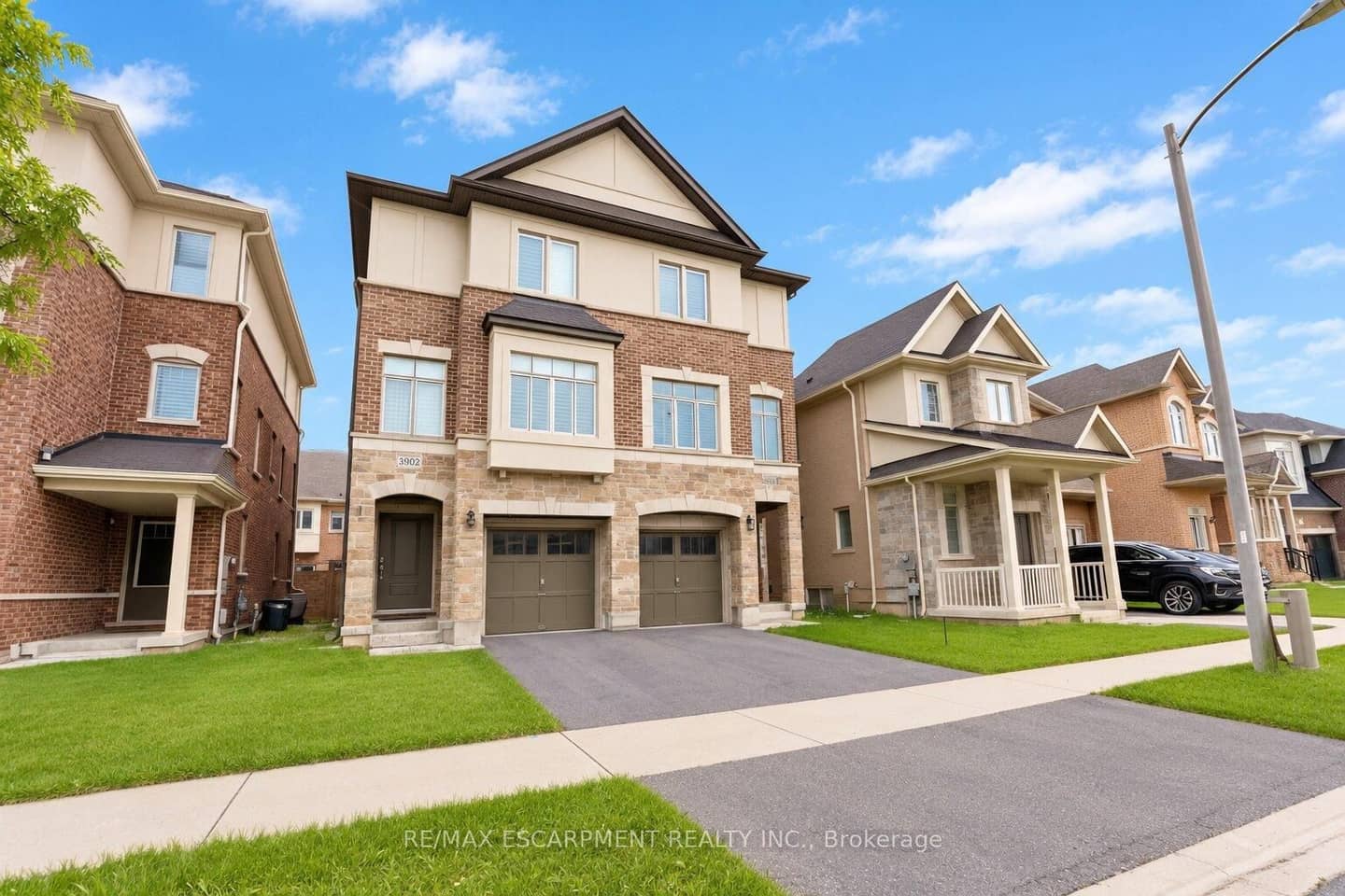 3930 Tufgar Crescent, Burlington, ON L7M 2A4