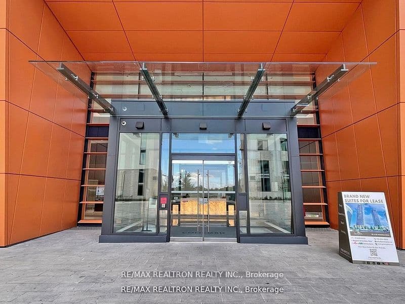 95 McMahon Drive Th515, Toronto, ON M2K 0H2