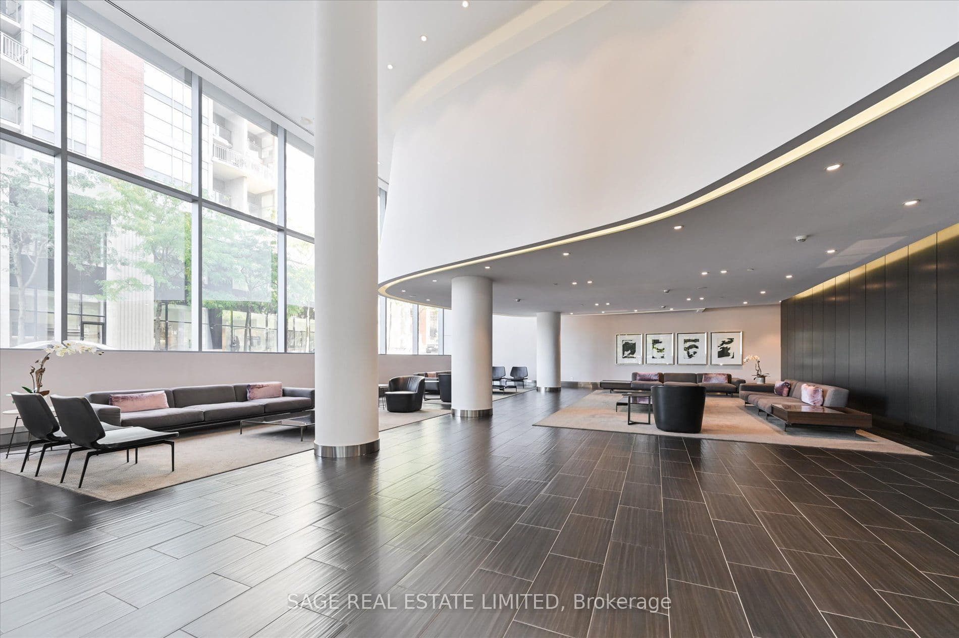 1815 Yonge Street 507, Toronto, ON M4T 2A4