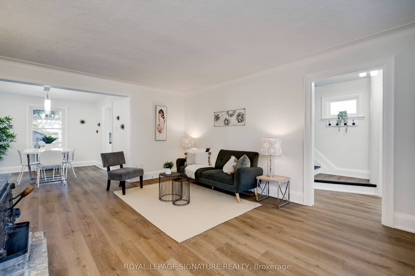 14 Sutherland Avenue, Toronto, ON M4C 1R9