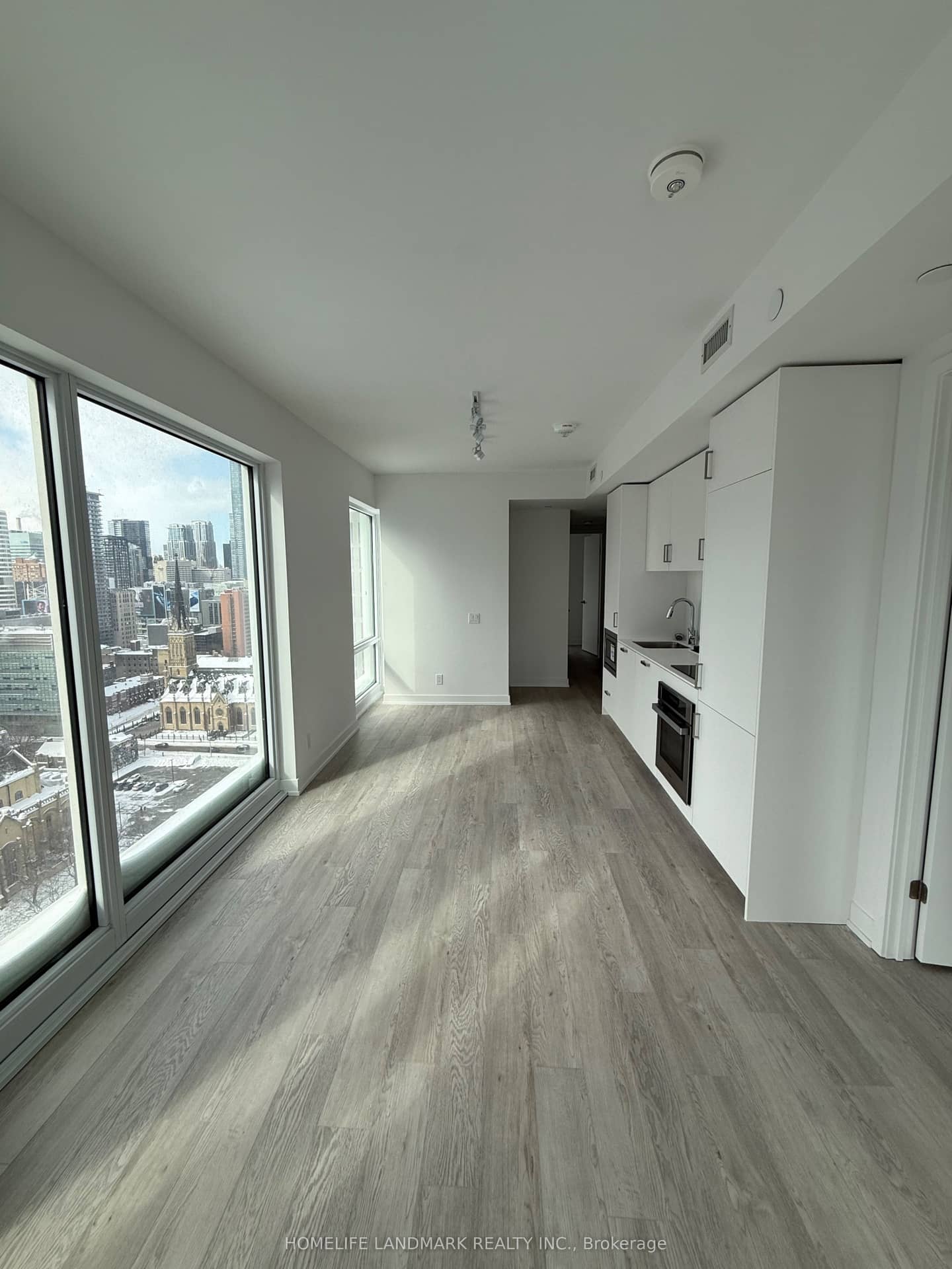 88 Queen Street E 2310, Toronto, ON M5C 0B6