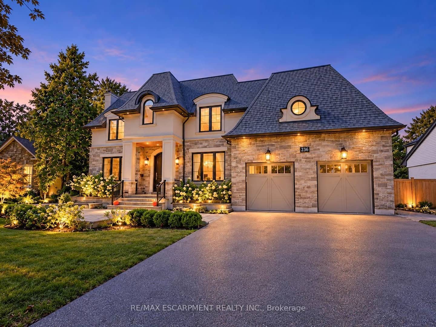 236 Poplar Drive, Burlington, ON L6J 4C8