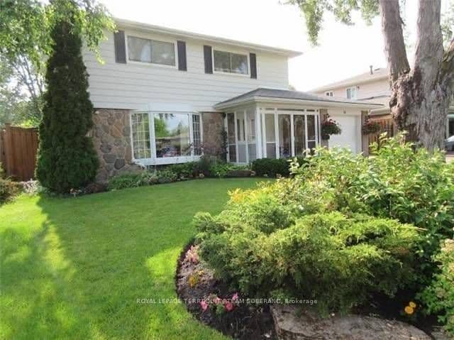 54 Roberts Crescent, Brampton, ON L6W 1G8