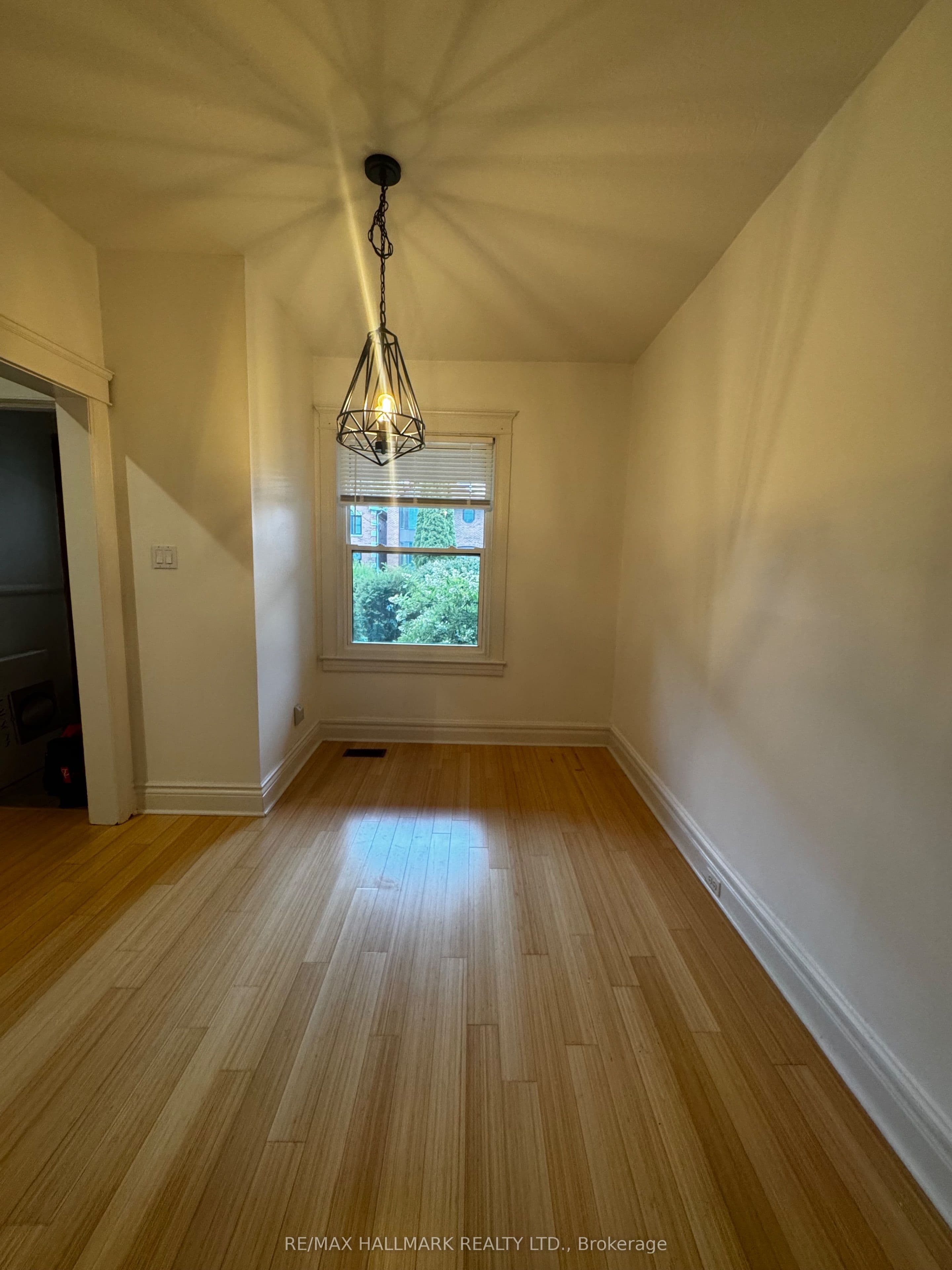 145 Eaton Avenue, Toronto, ON M4J 2Z9
