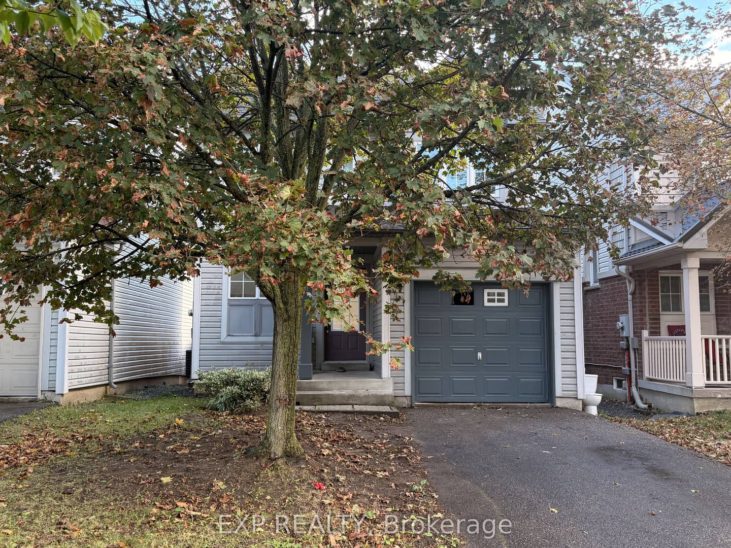 1892 Secretariat Place, Oshawa, ON L1L 1C7