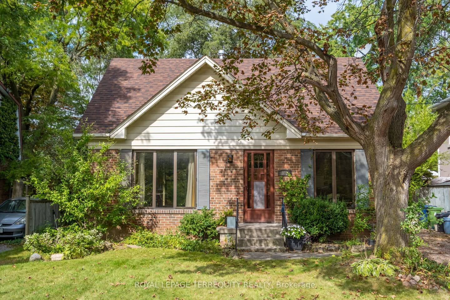 102 Anndale Drive, Toronto, ON M2N 2X4