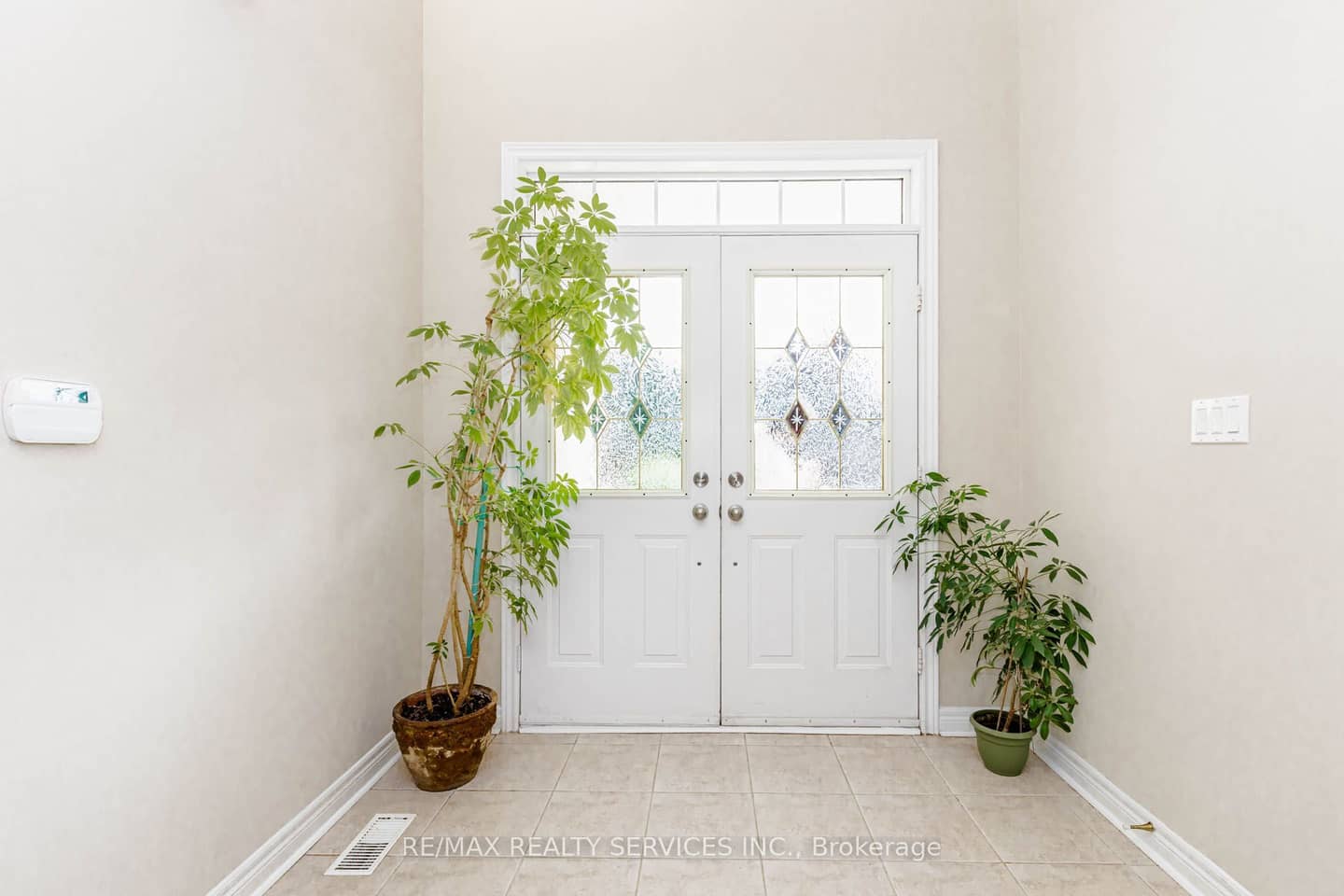 128 Valleywood Boulevard, Caledon, ON L7C 1B3
