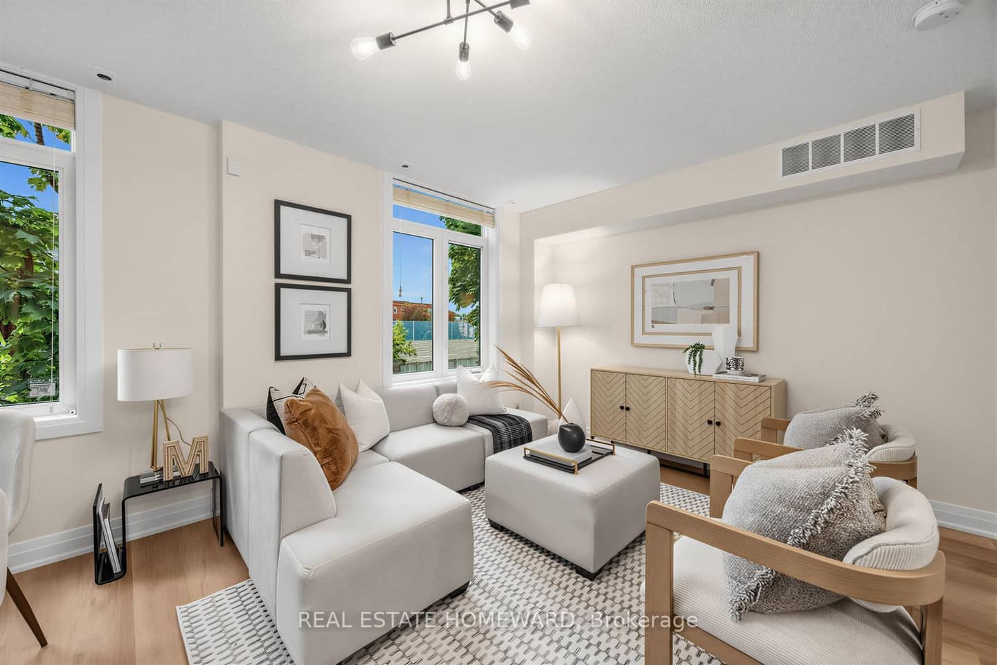 23 Sudbury Street 2306, Toronto, ON M6J 3W6