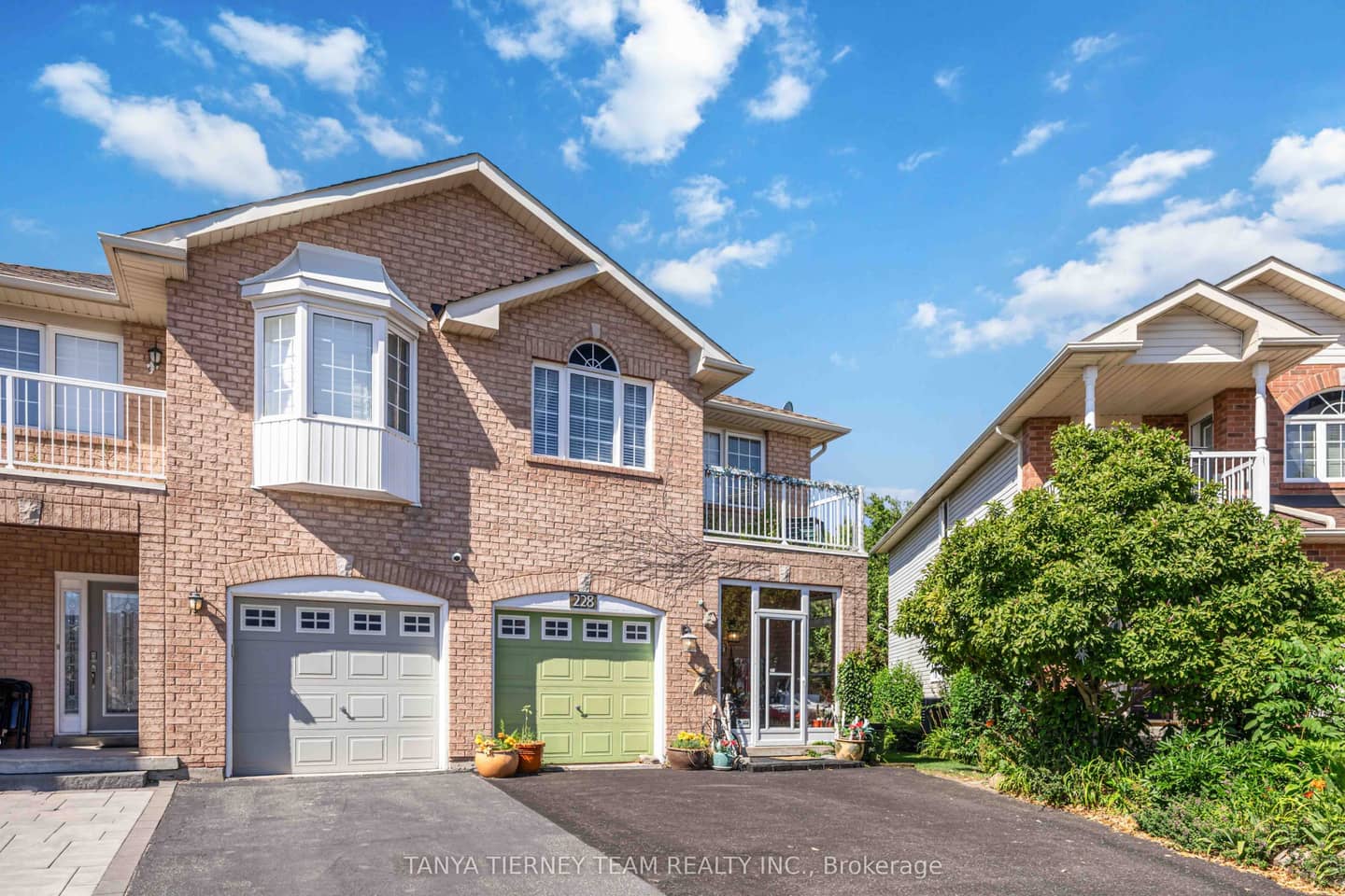 228 Shadow Place, Pickering, ON L1V 7H6