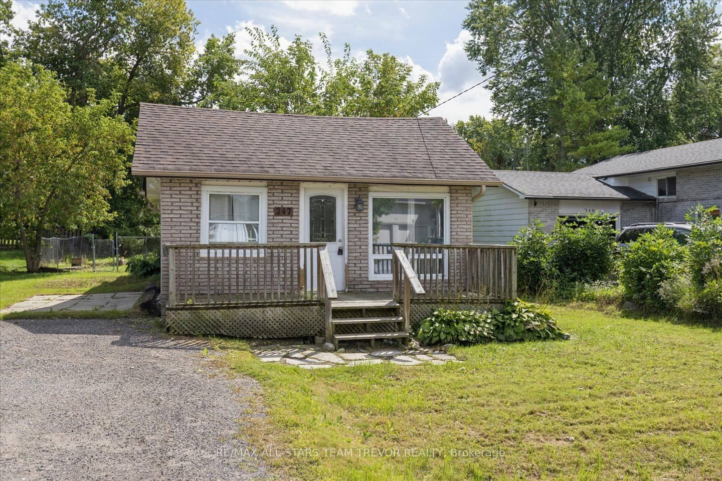 247 Parkway Avenue, Georgina, ON L4P 2W1