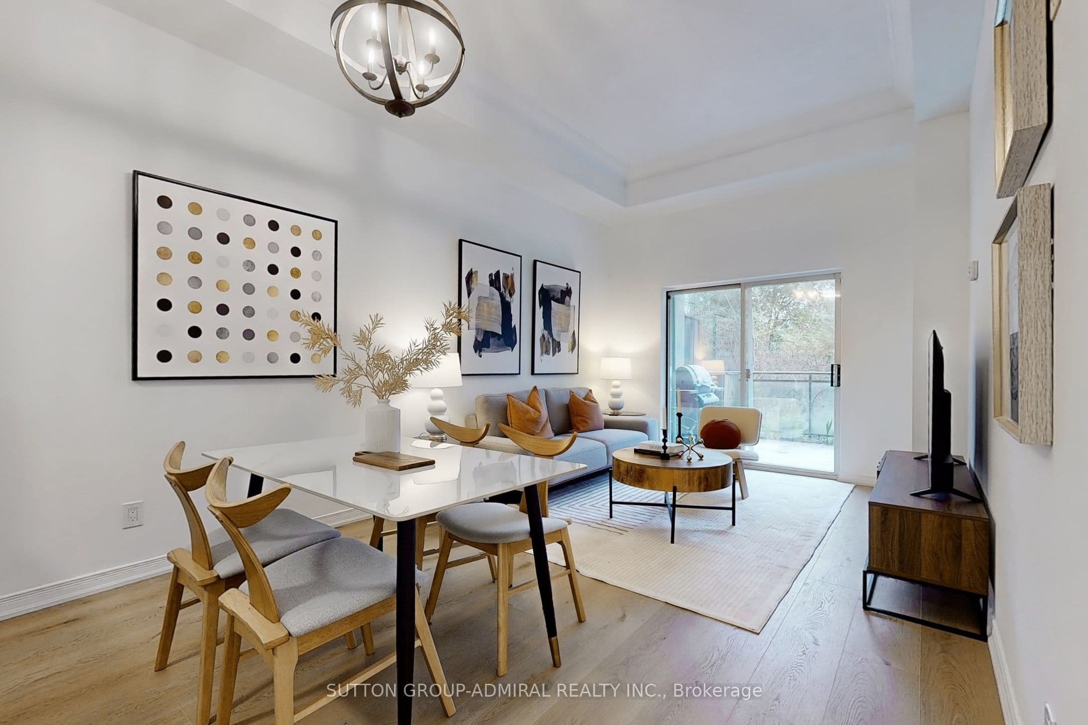 2 Maison Parc Court 102, Vaughan, ON L4J 9K4