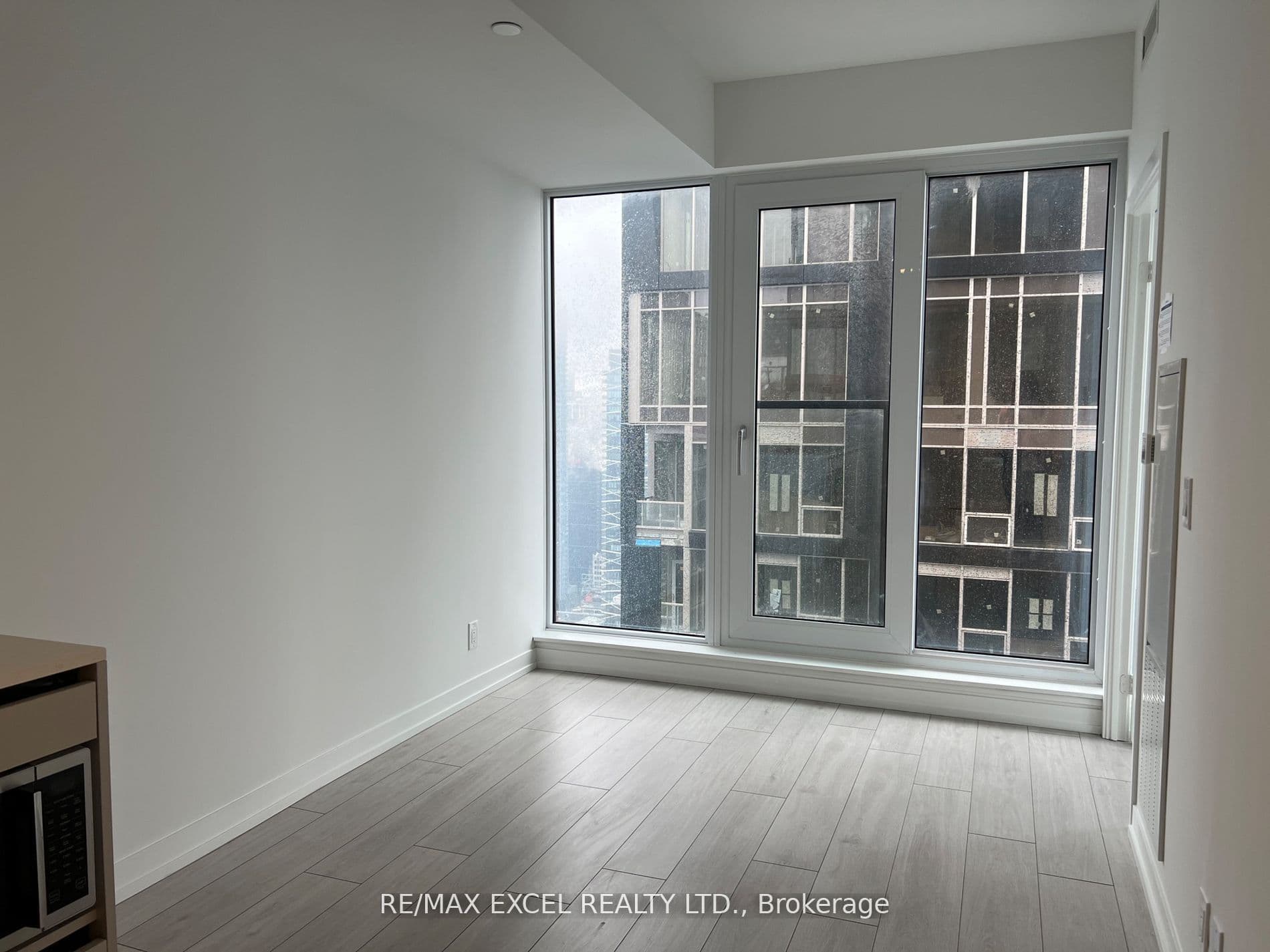 55 mercer Street 4910, Toronto, ON M5V 0W4
