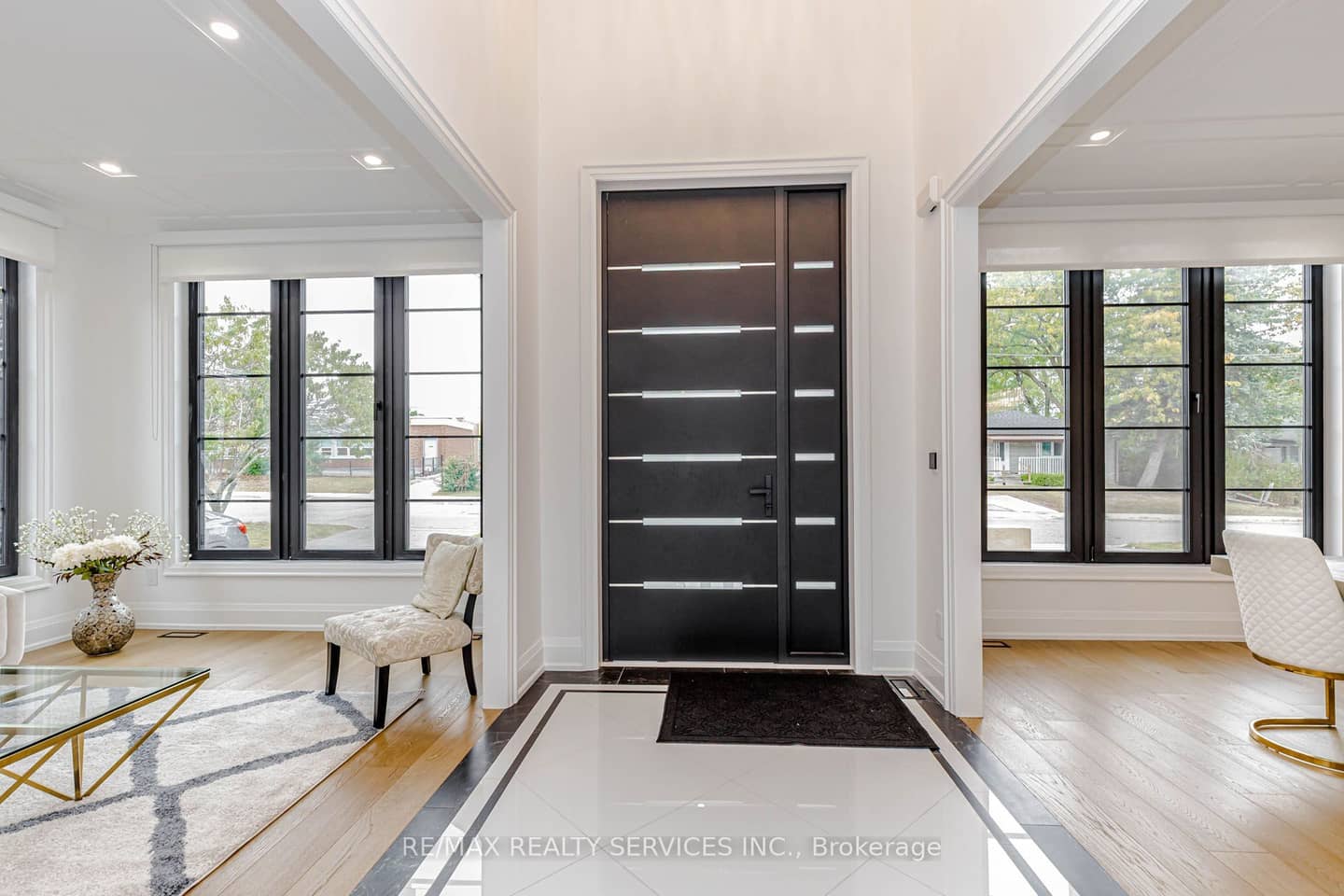 94 Vista Boulevard, Mississauga, ON L5M 1V9