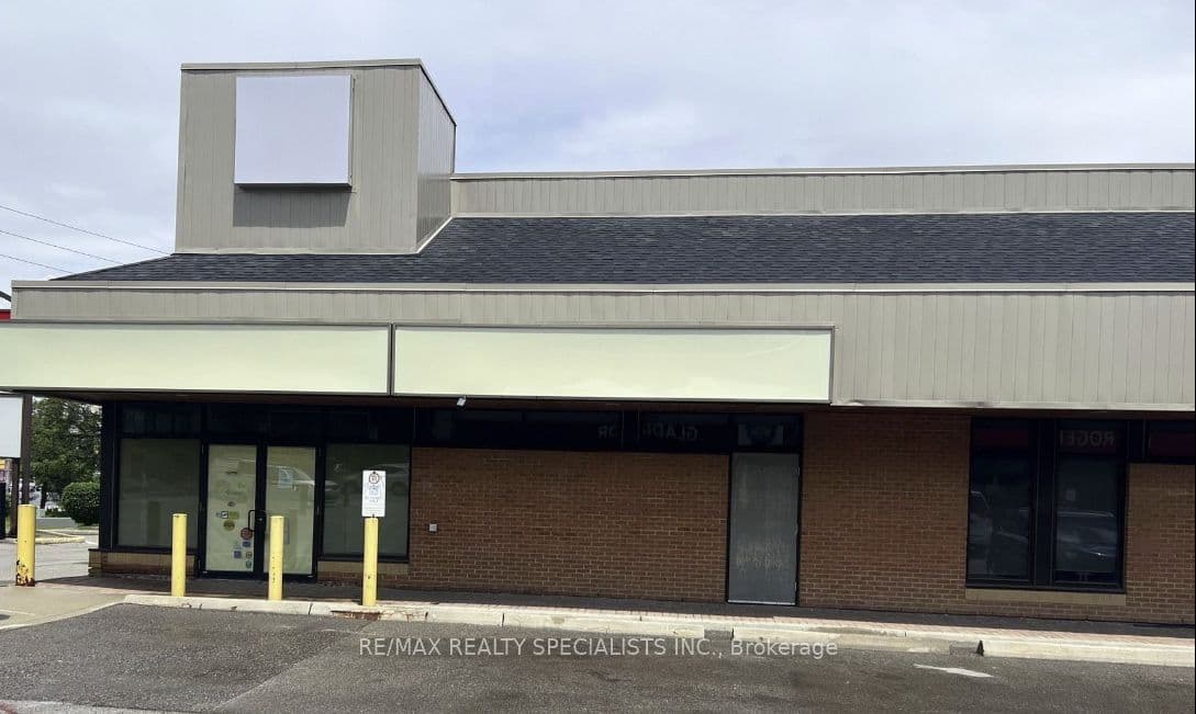 16 Lisa Street, Brampton, ON L6T 5R2