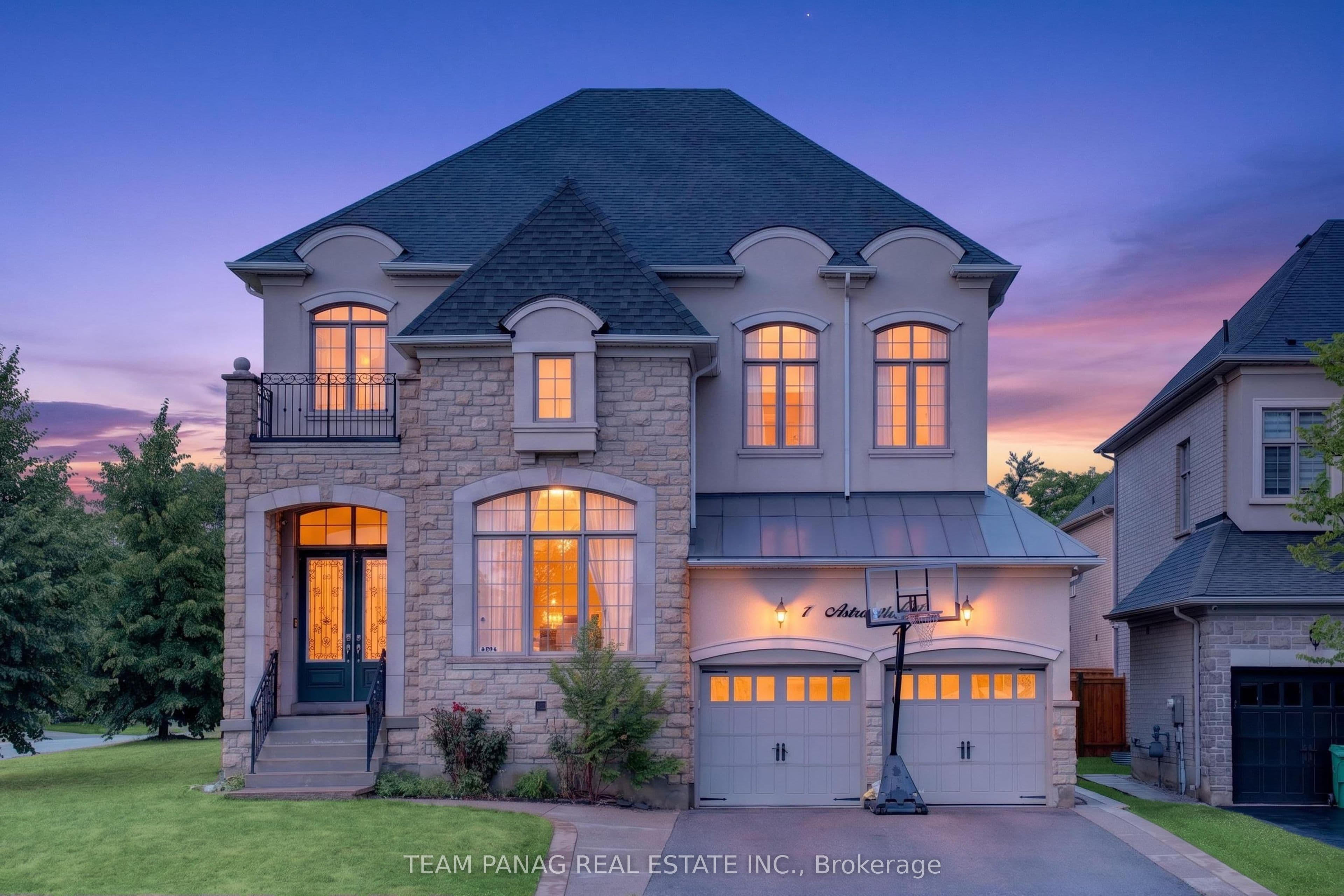 1 Astrantia Way, Brampton, ON L6X 1P3