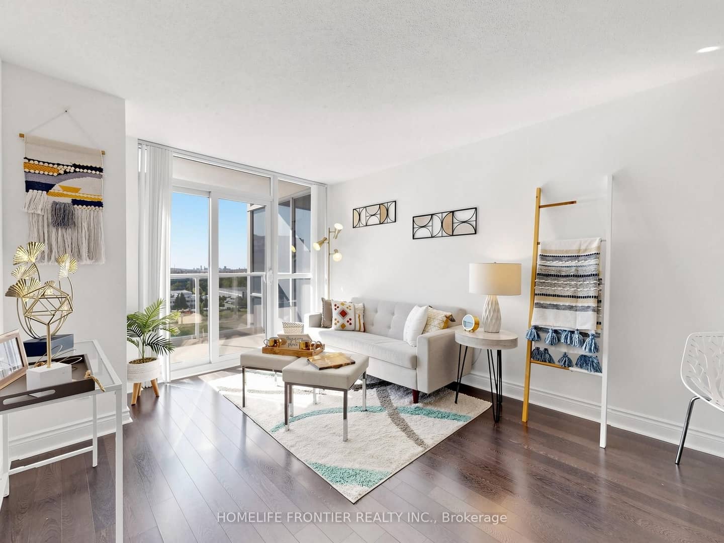 23 Cox Boulevard 1162, Markham, ON L3R 7Z9