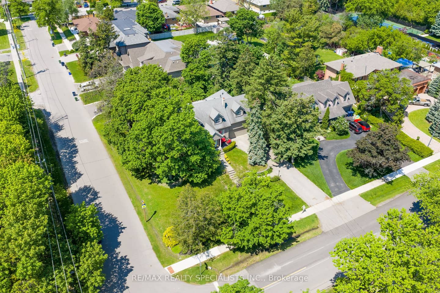 78 Meadowbank Road, Toronto, ON M9B 5C9