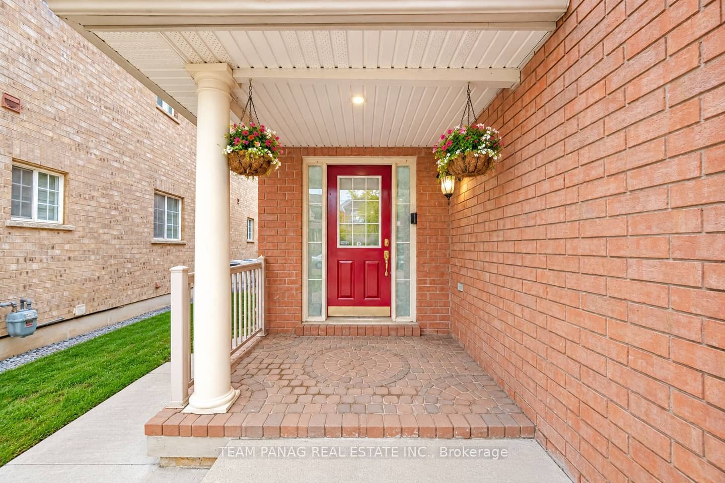 15 Revelstoke Place, Brampton, ON L6R 3G3
