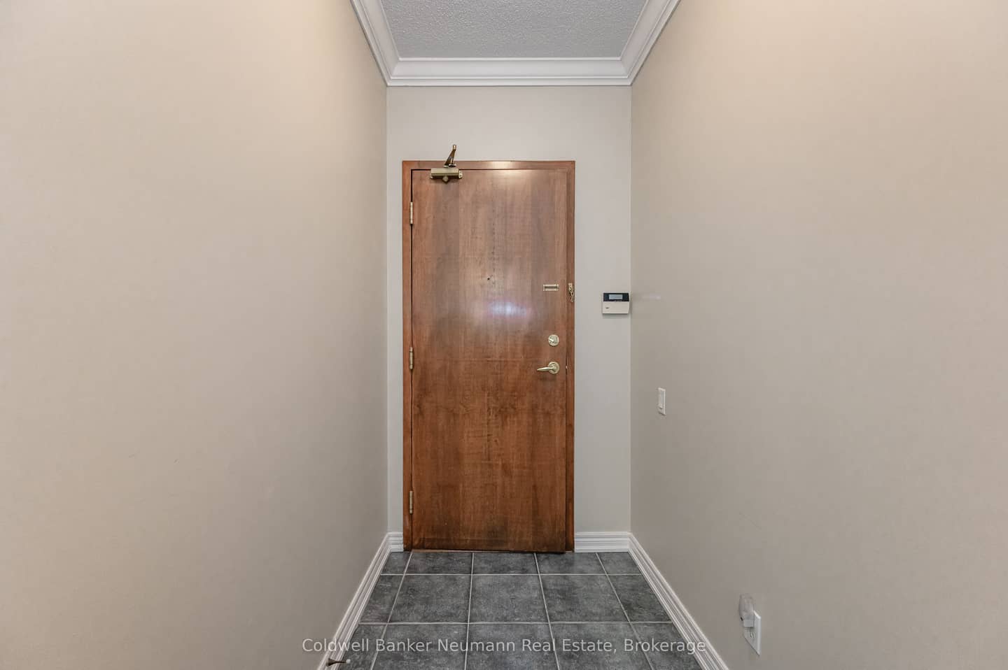 60 Old Mill Road 409, Oakville, ON L6J 7V9