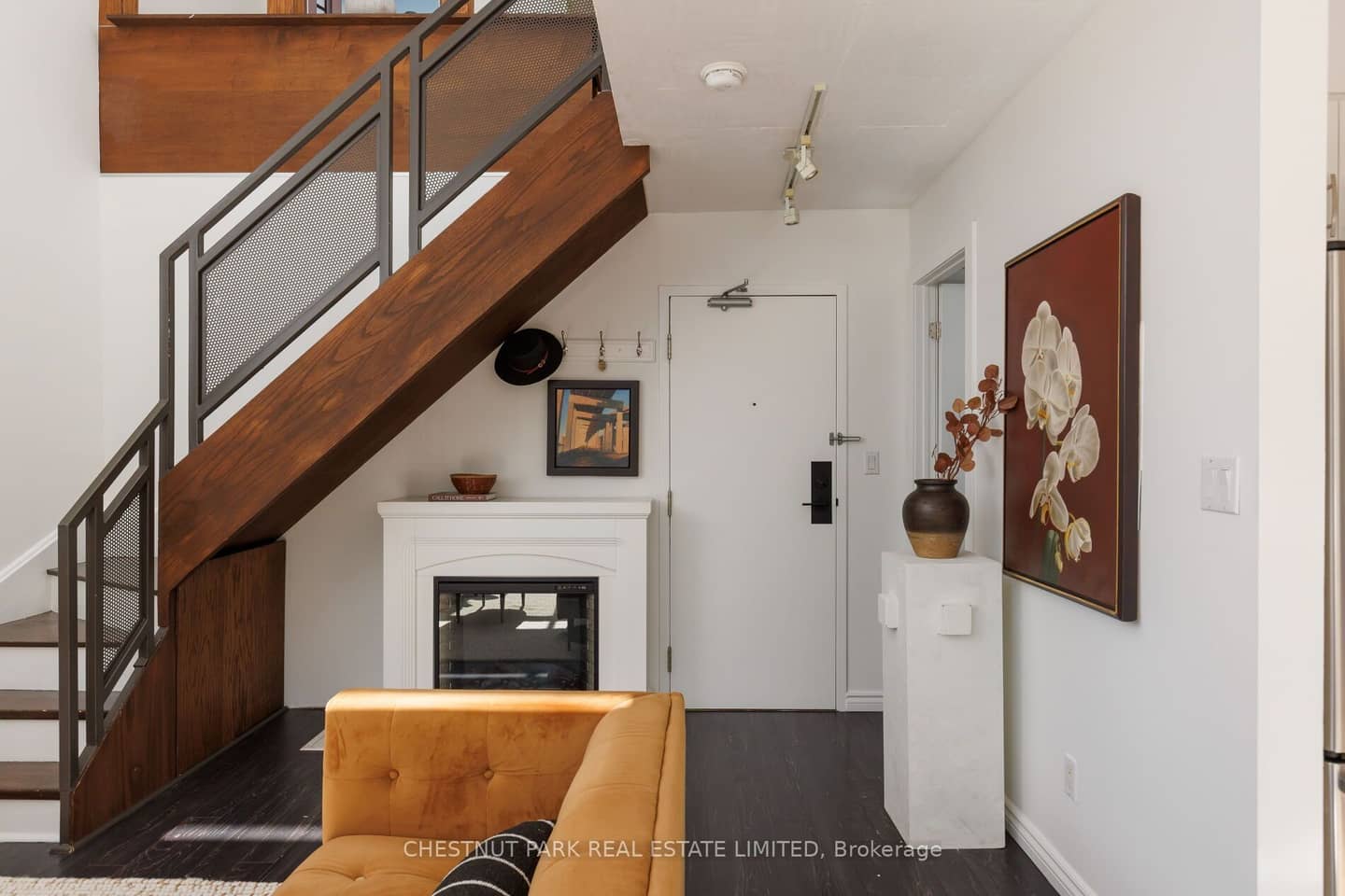 800 King Street W 611, Toronto, ON M5V 3M7