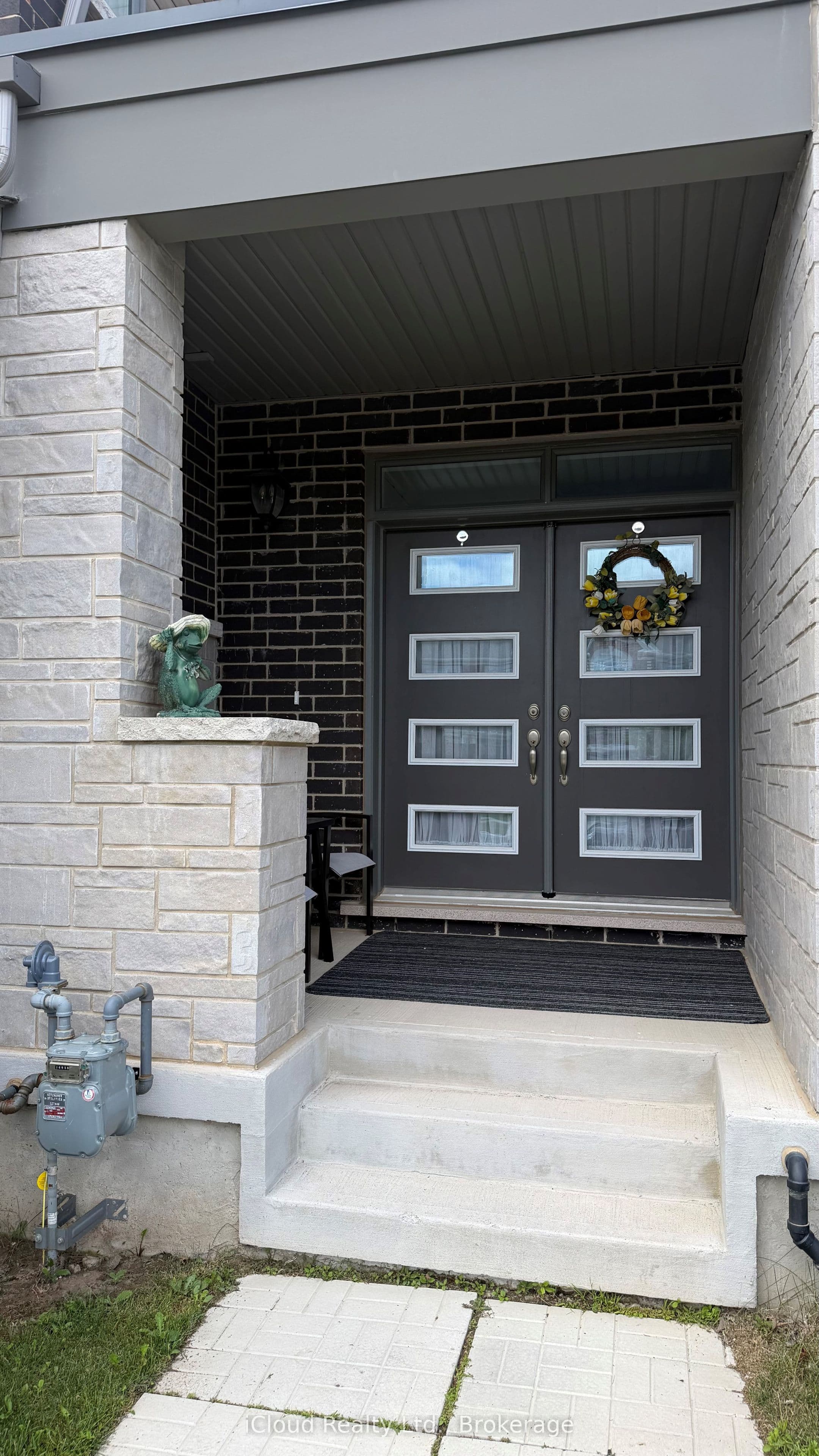 74 Forestwalk Street, Kitchener, ON N2R 0S3
