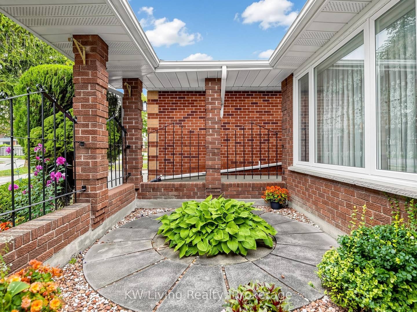 143 Sanwood Boulevard, Toronto, ON M1V 3J4