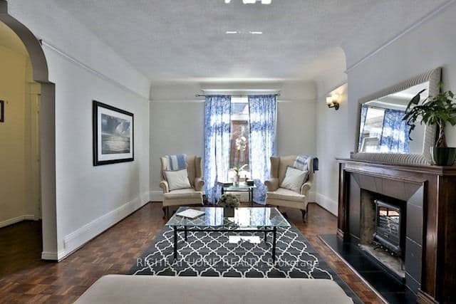 34 Macpherson Avenue, Toronto, ON M5R 1W8