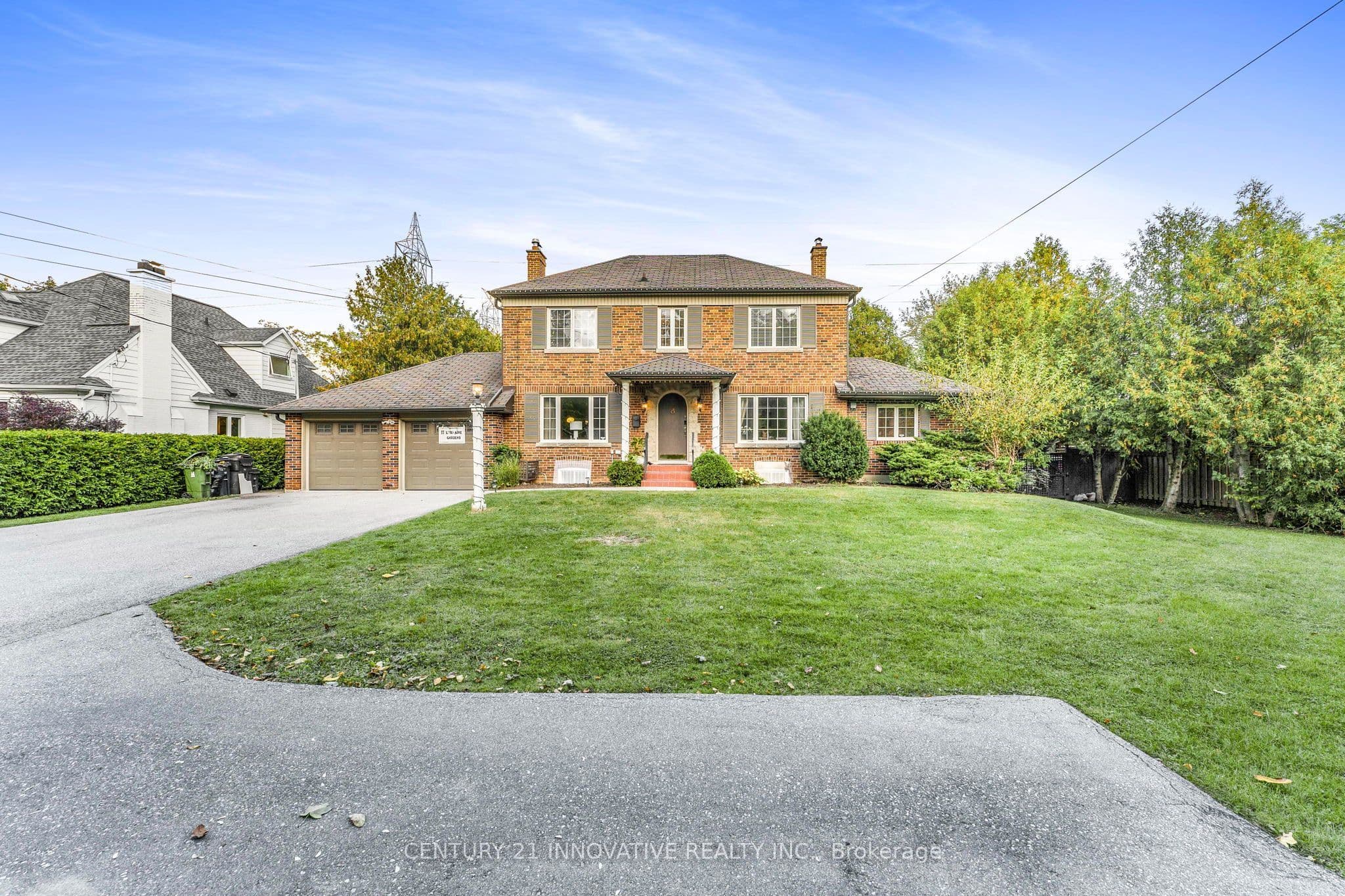 11 Lorraine Gardens, Toronto, ON M9B 4Z5