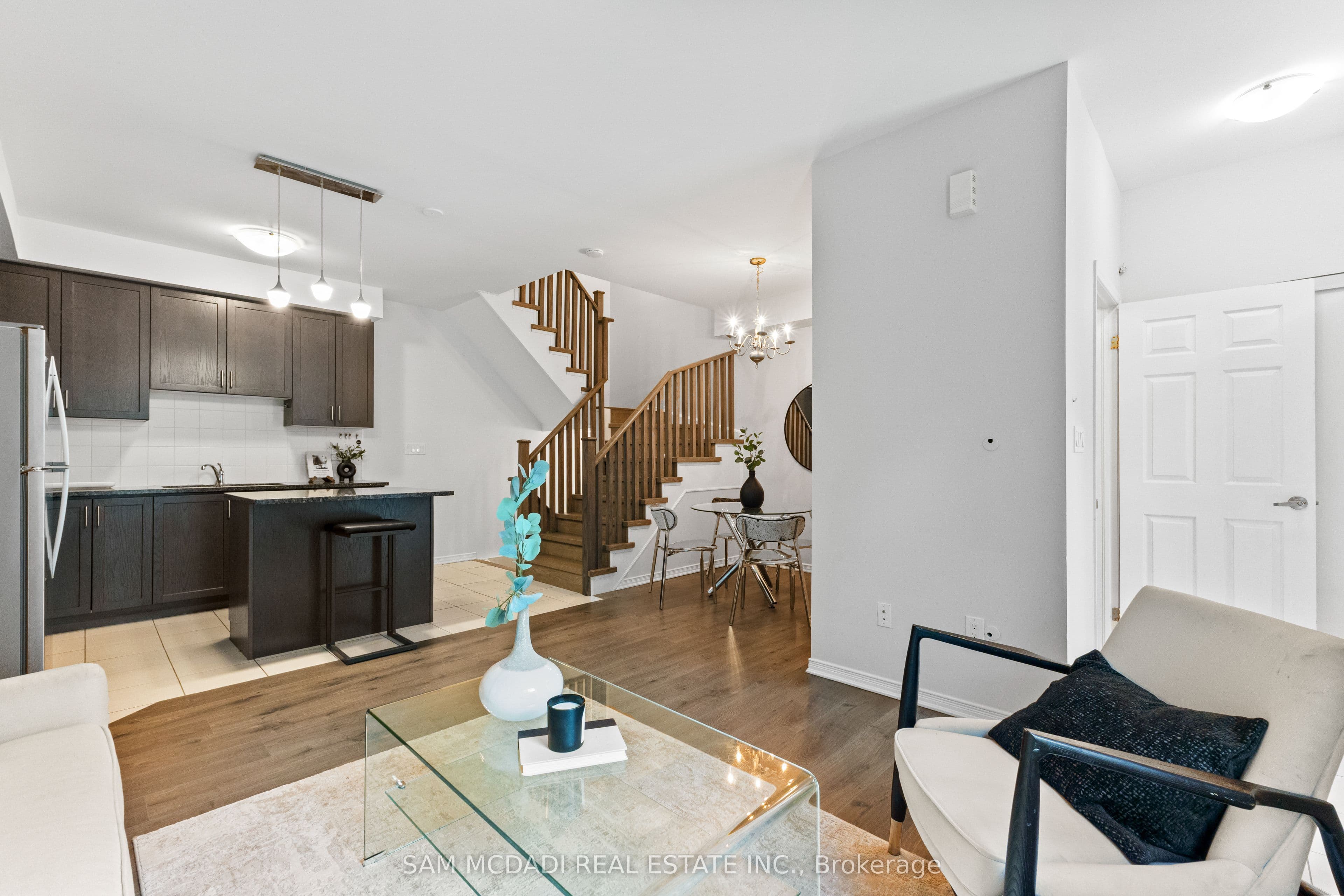 26 Applewood Lane 46, Toronto, ON M9C 0C1