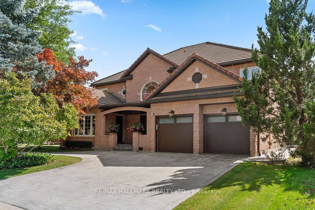 18 Ardmore Crescent, Richmond Hill, ON L4B 2H7