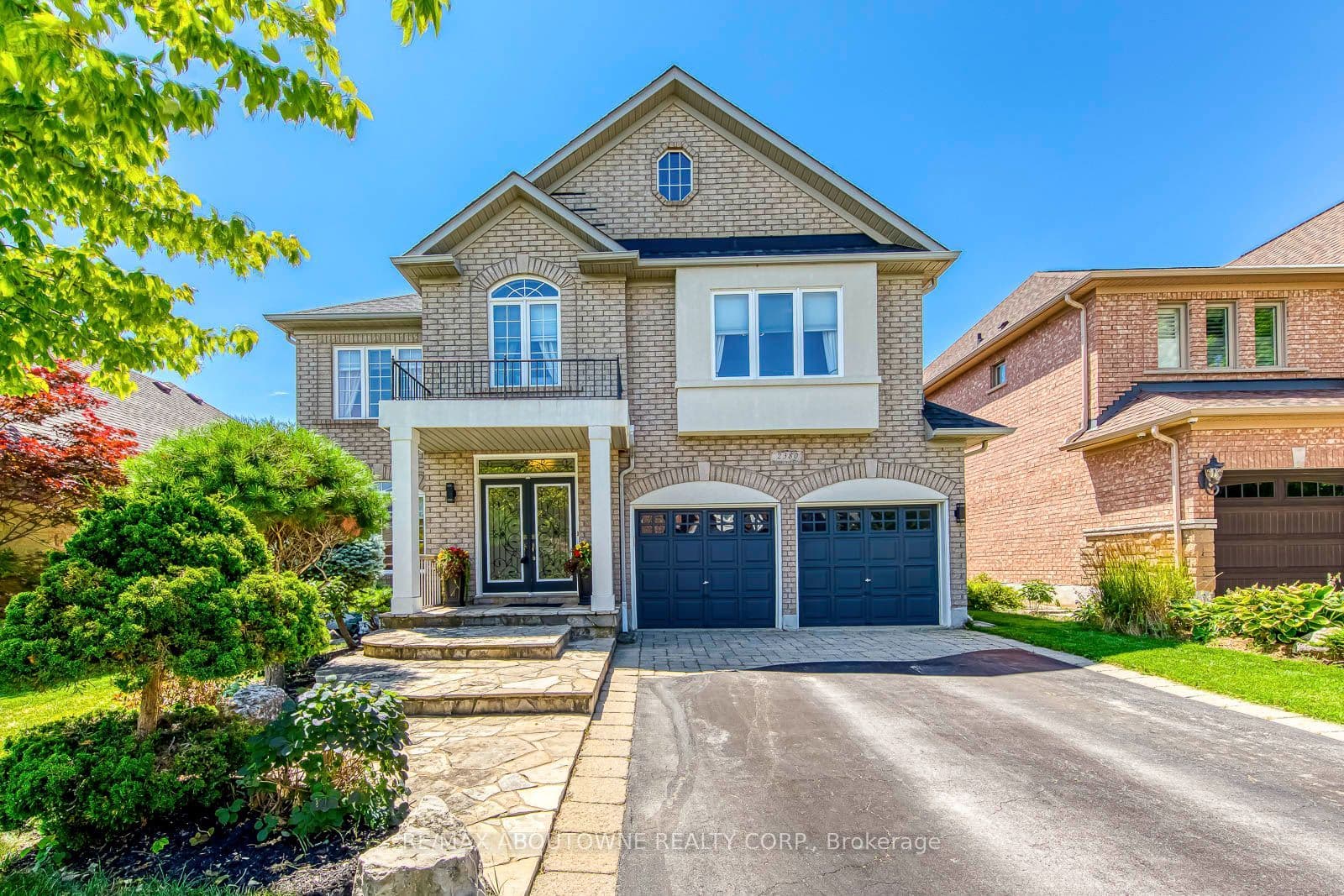 2380 Woodcrest Drive, Oakville, ON L6M 4S2