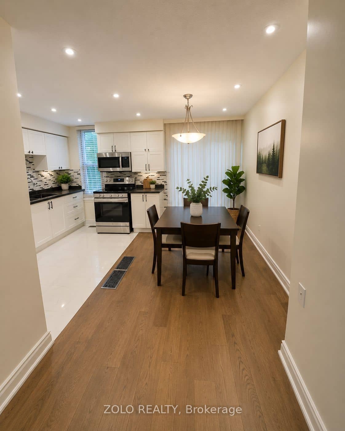 3250 The Credit Woodlands 16, Mississauga, ON L5C 2J6