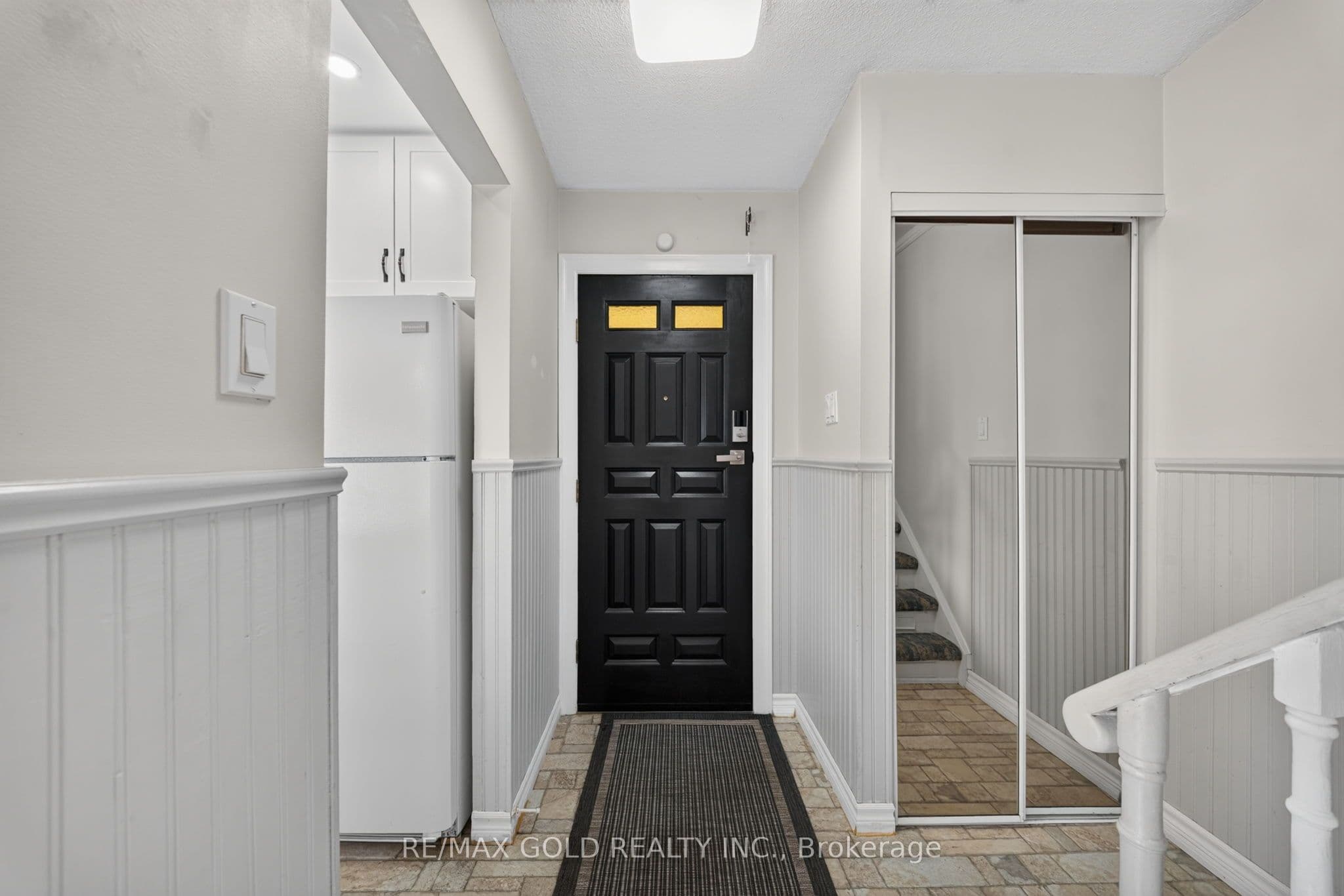 6 Jennifer Square, Brampton, ON L6S 2L2