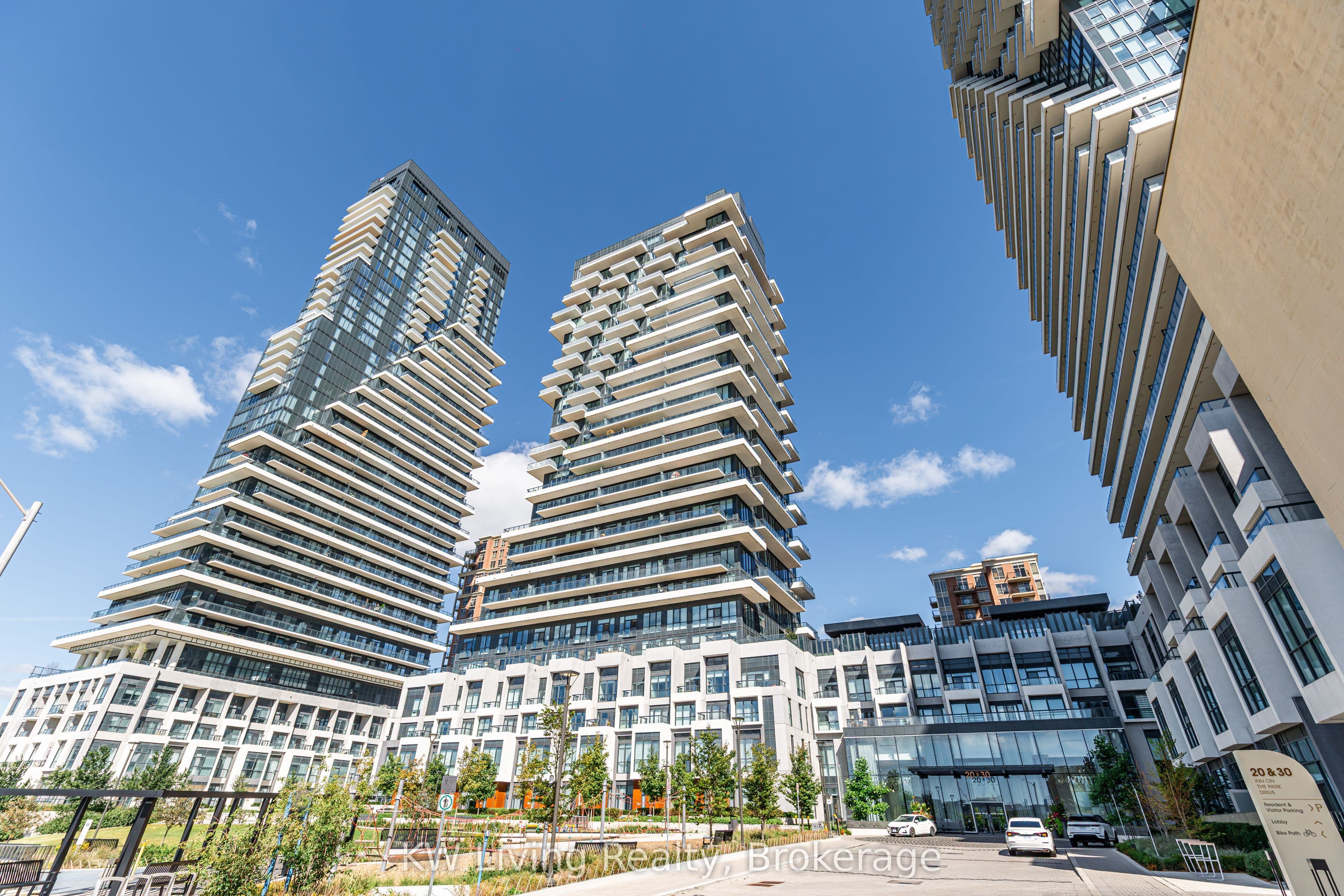 20 Inn On The Park Drive PH33, Toronto, ON M3C 0P8