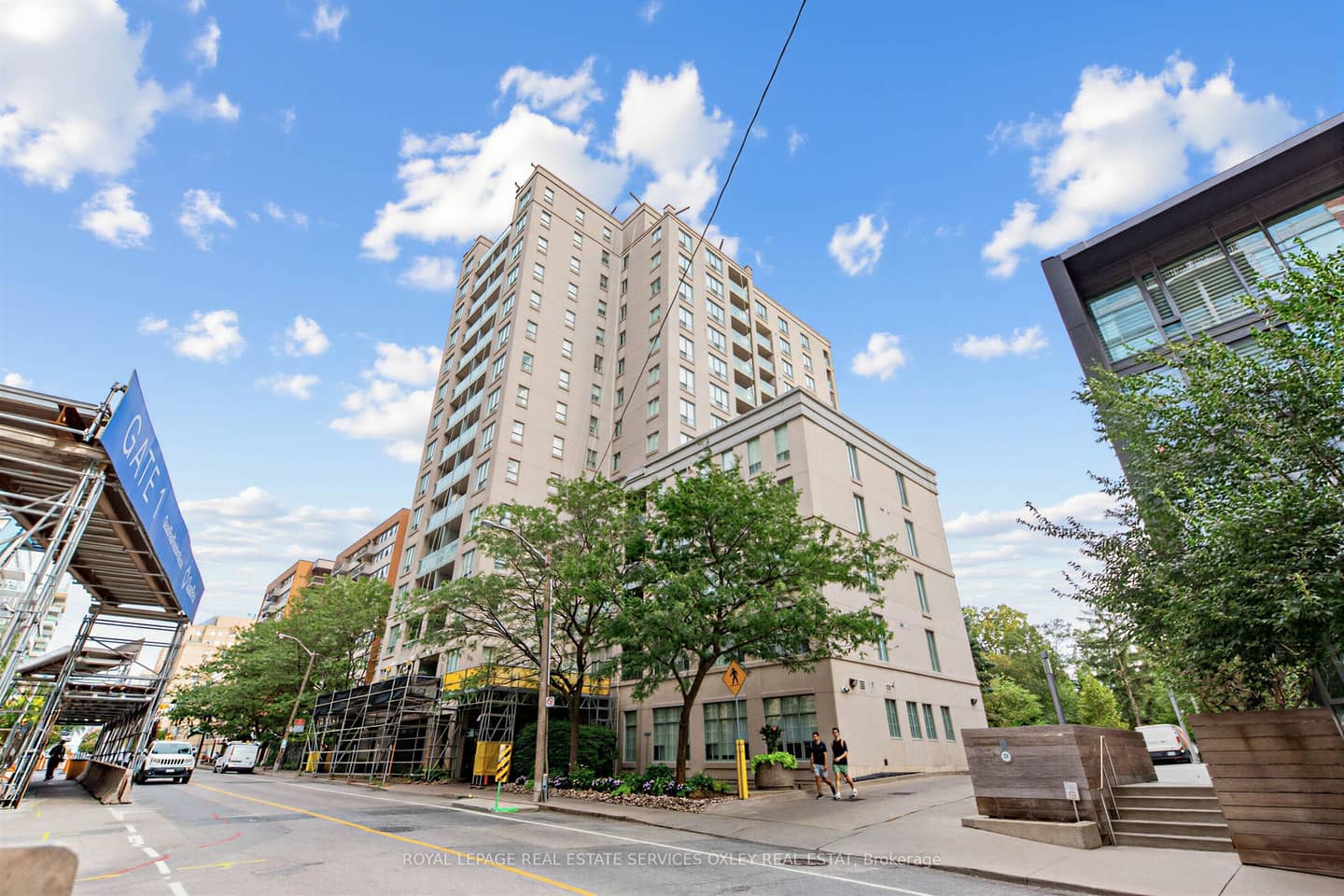 35 Merton Street 1705, Toronto, ON M4S 3G4