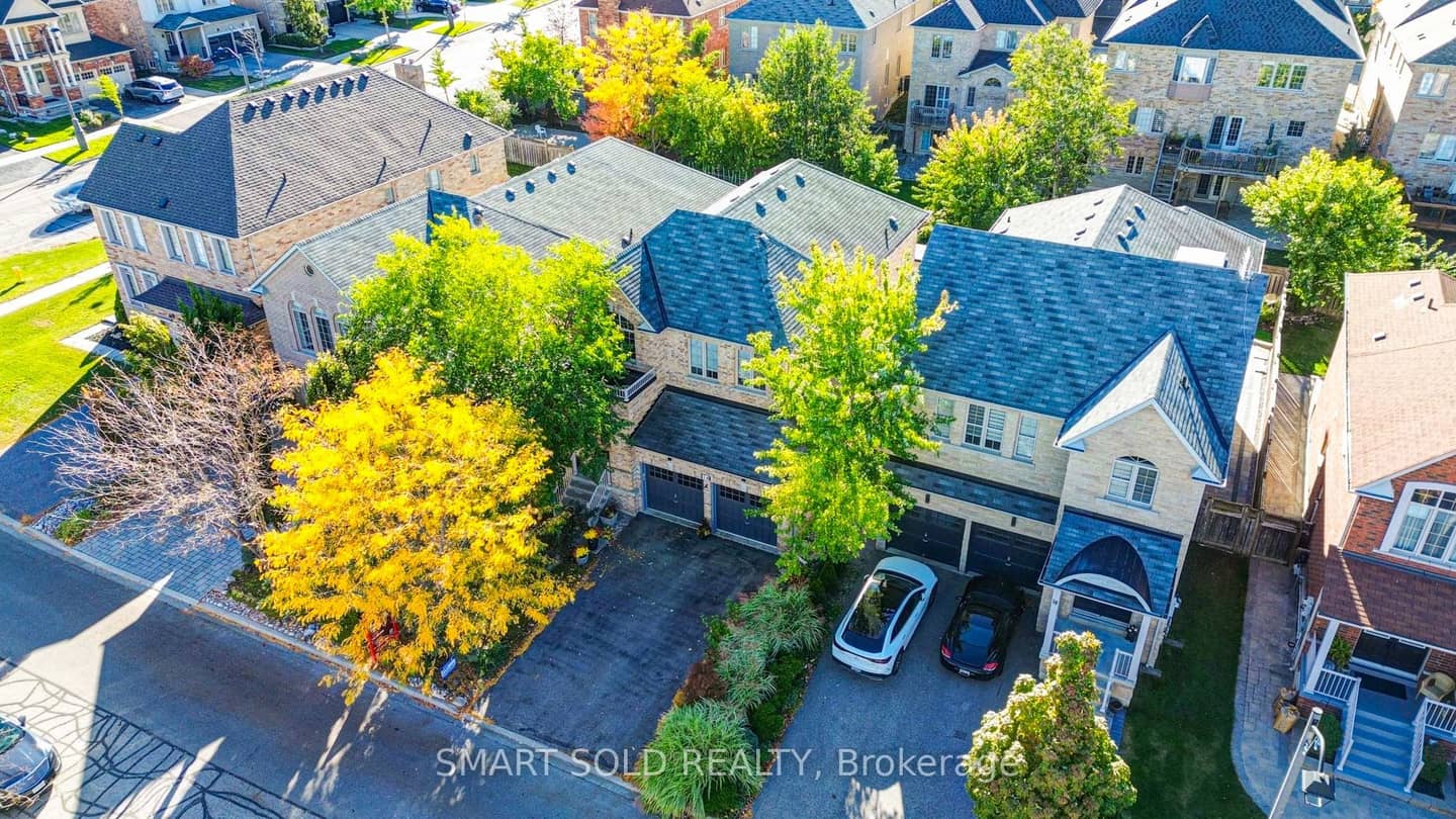 14 Giordano Way, Vaughan, ON L6A 0J2