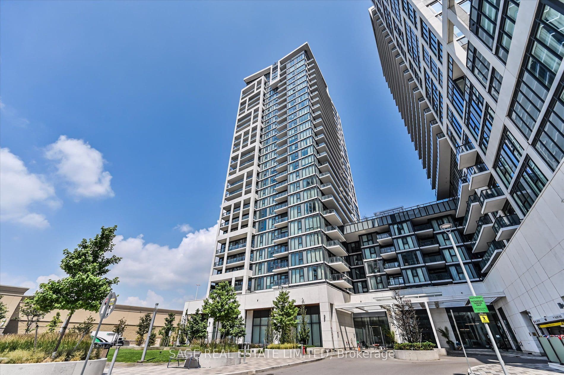 9000 Jane Street 2518, Vaughan, ON L4K 0M6