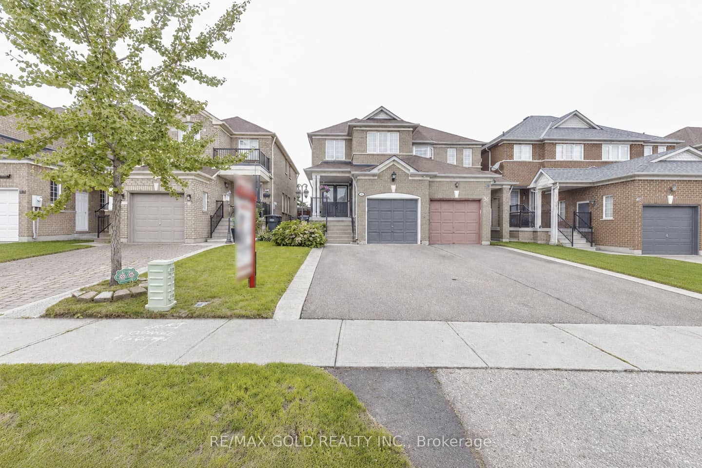 36 Summerdale Crescent, Brampton, ON L6X 4V8