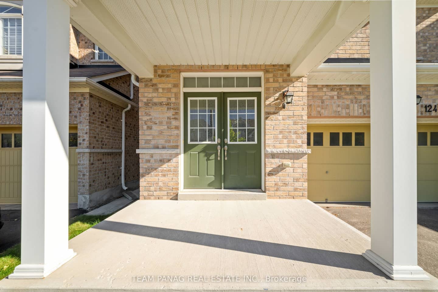 124 Watsonbrook Drive, Brampton, ON L6R 0R4