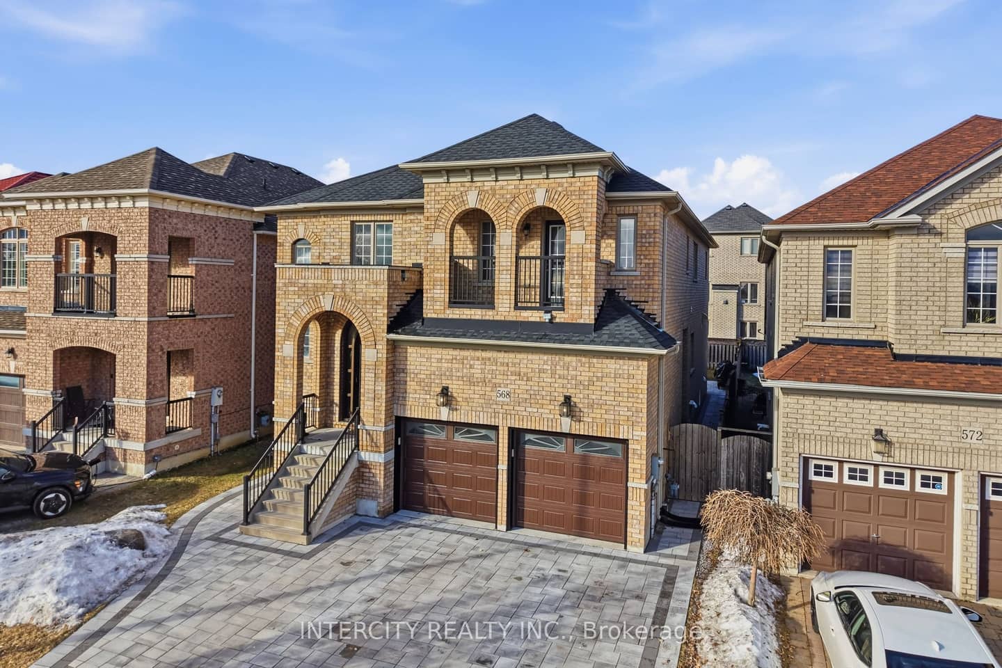 568 Grand Trunk Avenue, Vaughan, ON L6A 0R4