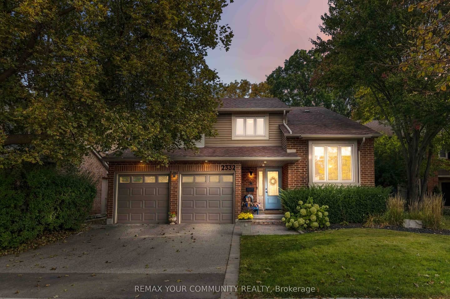 2332 Folkway Drive, Mississauga, ON L5L 3B6