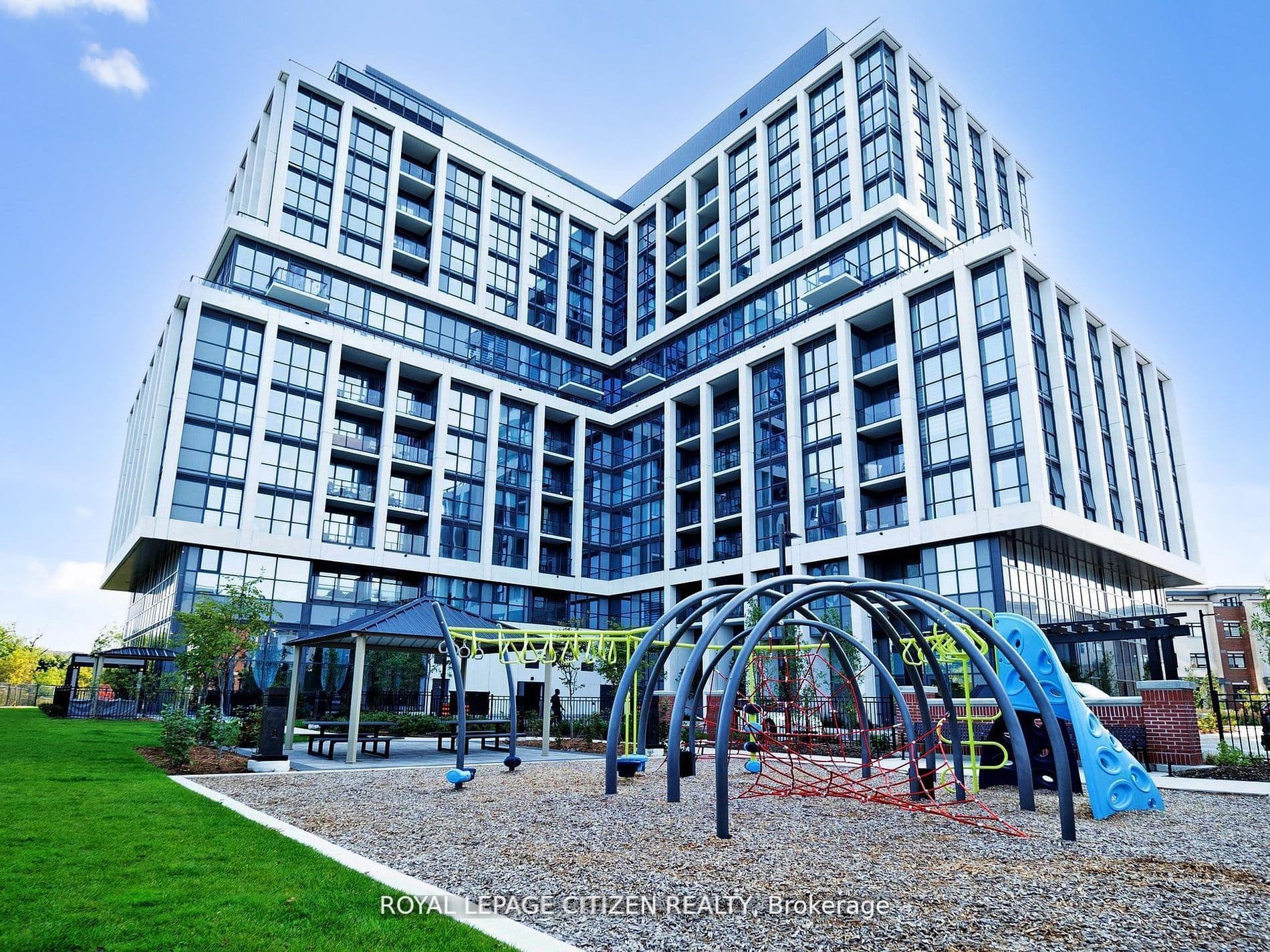 1063 Douglas McCurdy Comm 104, Mississauga, ON L5G 0C5