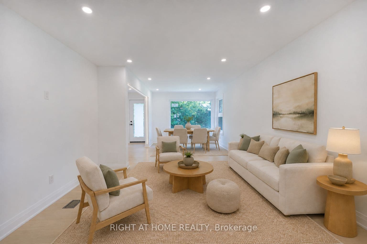 30 Morton Avenue, East Gwillimbury, ON L0G 1V0