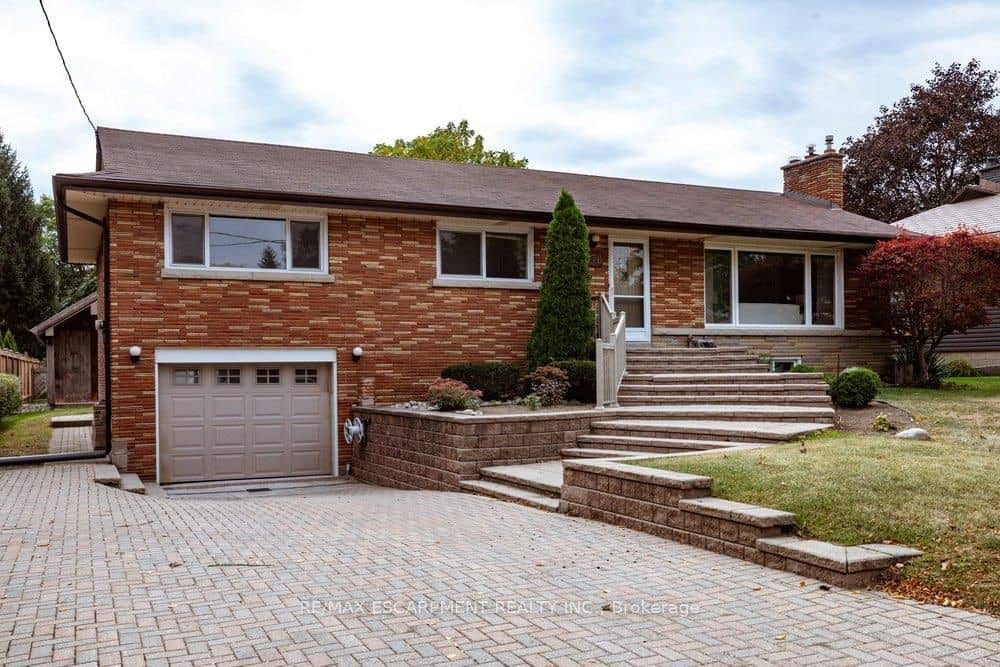 970 Danforth Avenue, Burlington, ON L7T 1S8