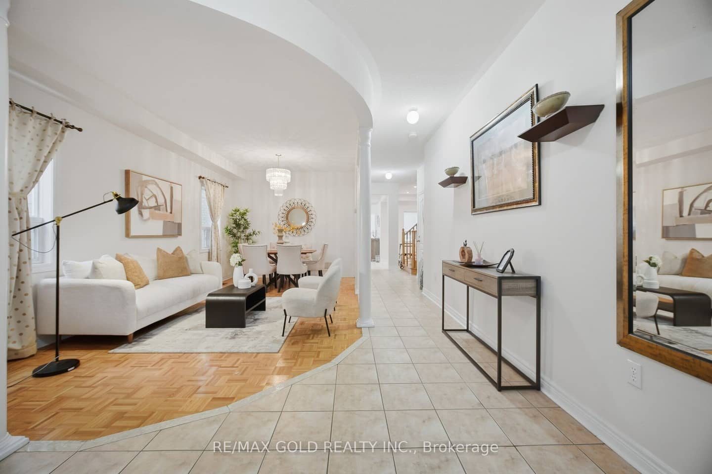 10 Sir Jacobs Crescent, Brampton, ON L7A 3T4
